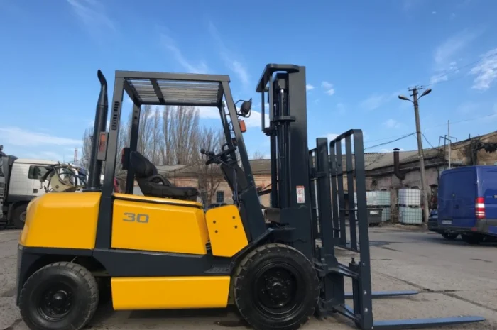 Вилочный погрузчик Sumitomo на 3 тонны с боковым смещением- фото № 1