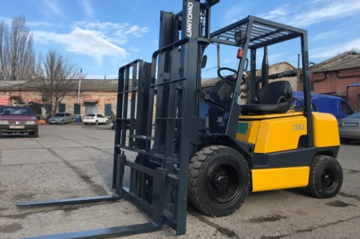 Вилочный погрузчик Sumitomo на 3 тонны с боковым смещением- фото № 3