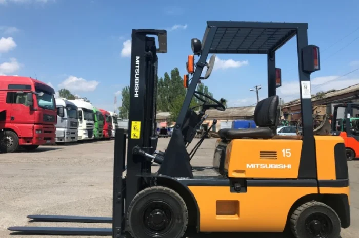 Газ-бензиновый вилочный погрузчик навантажувач Mitsubishi на 1.5 тонны- фото № 1