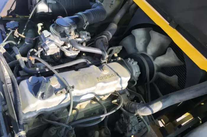Бензиновый вилочный автопогрузчик Nissan UGL02A30 на спарке грузоподъёмностью 3 тонны- фото № 8