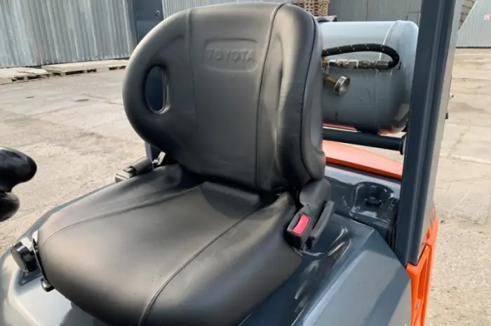 Вилочний навантажувач Toyota 02-7FG18 на 1.8 тонни- фото № 8