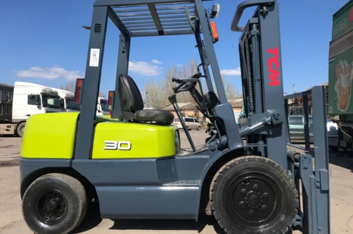 Вилочный дизельный автопогрузчик ТСМ с боковым смещением- фото № 5