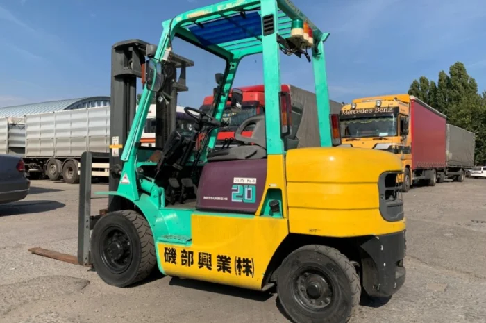 Вилочный автопогрузчик/автонавантажувач Mitsubishi на 2 тонны- фото № 2