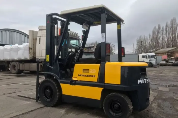 Бензиновый погрузчик Mitsubishi FG23-F17A с автоматической коробкой передач и мачтой 3.5 м- фото № 2