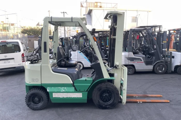 Вилковий автопогрузчик Nissan, вагонник з щоглою 5.15 метри. 2015 року. Модель: P1F2A20D- фото № 5