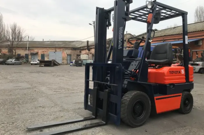 Газ-бензиновый автопогрузчик Toyota 02-5FG15 с автоматической коробкой передач- фото № 5
