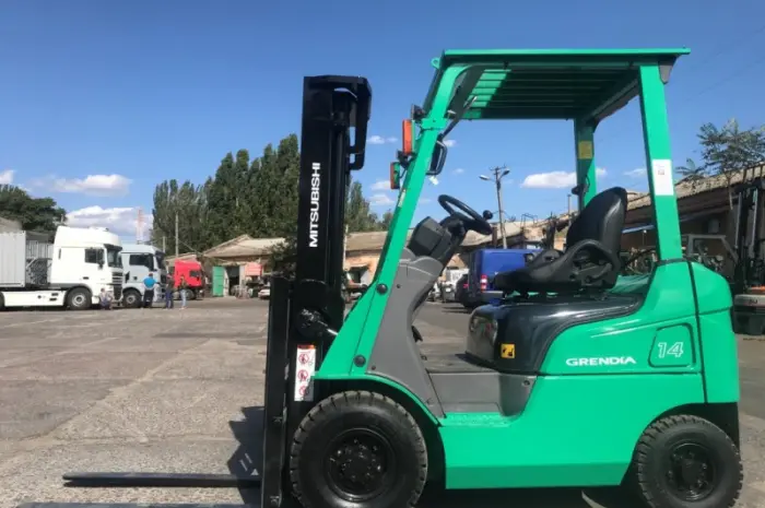 Газ-бензиновый вилочный погрузчик Mitsubishi FGE14T-F34 год выпуска 2015, новая резина- фото № 1