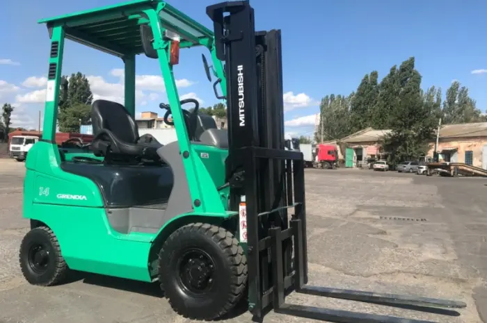 Газ-бензиновый вилочный погрузчик Mitsubishi FGE14T-F34 год выпуска 2015, новая резина- фото № 4