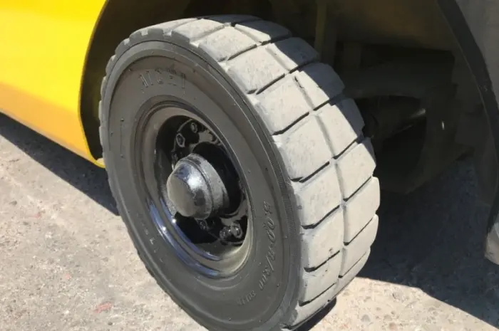 Газовый автопогрузчик Komatsu FG15HT-20 грузоподъёмностью 1.5 тонны- фото № 10