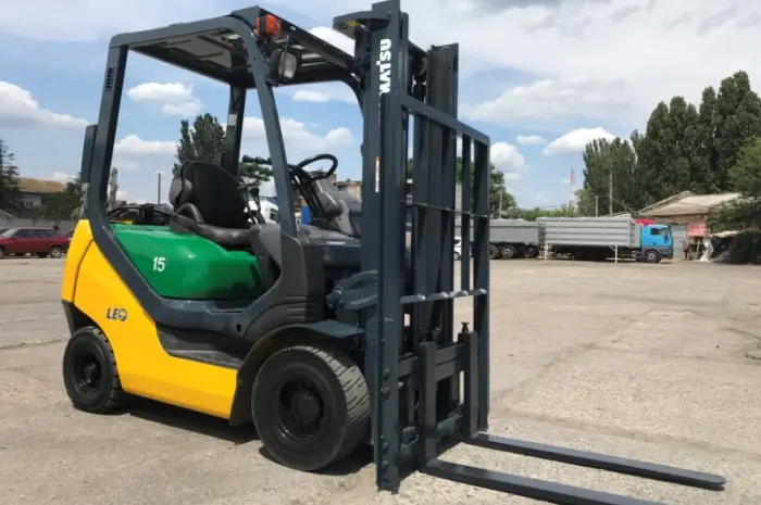 Вилочный автопогрузчик автонавантажувач Komatsu с боковым смещением- фото № 5
