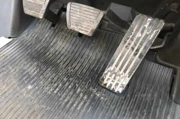 Газ-бензиновый вилочный погрузчик Nissan PL02A20W на 2 тонны- фото № 7