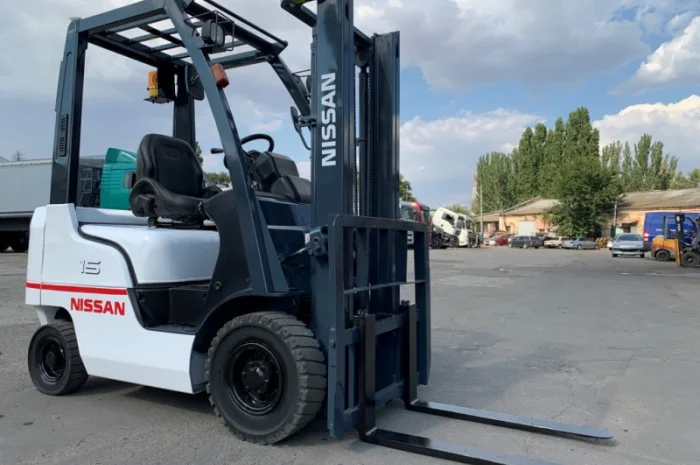 Вилочный дизельный автопогрузчик/автонавантажувач Nissan на 1.5 тонны- фото № 1
