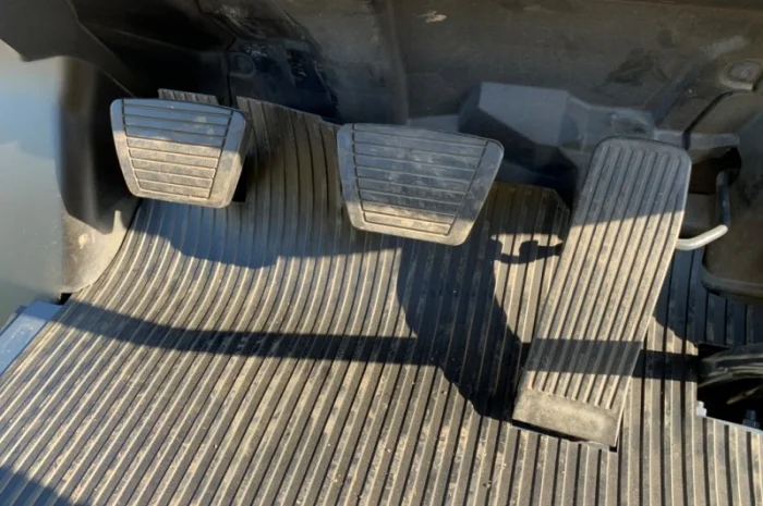 Вилочный автопогрузчик Nissan газ-бензиновый- фото № 8