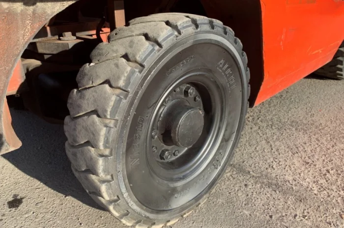 Вилочный автопогрузчик/автонавантажувач Nissan с полукабиной, печкой, позиционером- фото № 7