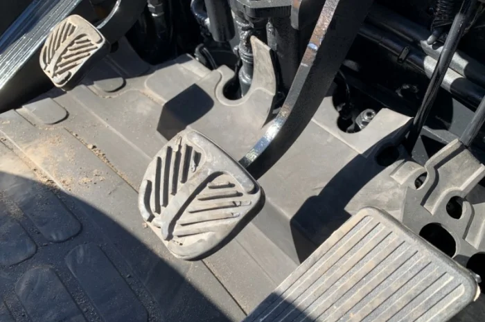 Бензиновый вилочный автопогрузчик TCM на 2.5 тонны. Модель: FG25C6- фото № 5