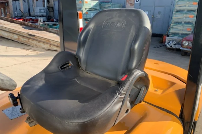 Бензиновый вилочный автопогрузчик TCM на 2.5 тонны. Модель: FG25C6- фото № 8