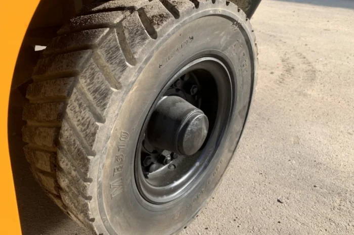 Бензиновый вилочный автопогрузчик TCM на 2.5 тонны. Модель: FG25C6- фото № 11