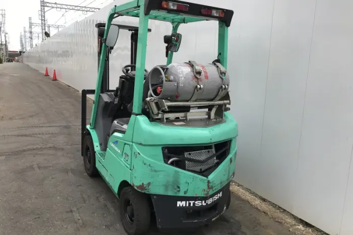 Вилочный автопогрузчик Mitsubishi с боковым смещением. Наработка всего 7300 моточасов- фото № 5