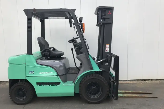 Бензиновый вилочный автопогрузчик Mitsubishi с боковым смещением. Модель: FG25D-F17D- фото № 3