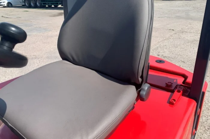 Вилочный бензиновый автопогрузчик Nissan с мачтой на 4 метра- фото № 9