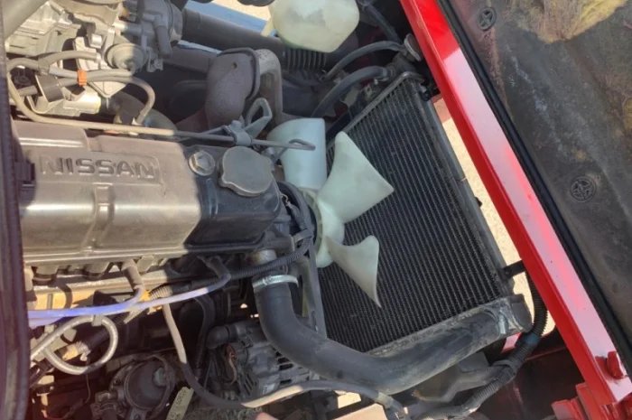 Вилочный бензиновый автопогрузчик Nissan с мачтой на 4 метра- фото № 10