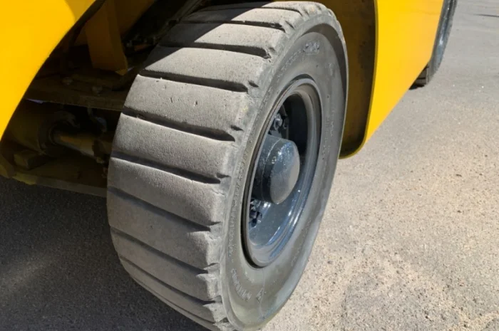 Газовый вилочный автопогрузчик Sumitomo (Mazda) с боковым смещением- фото № 11