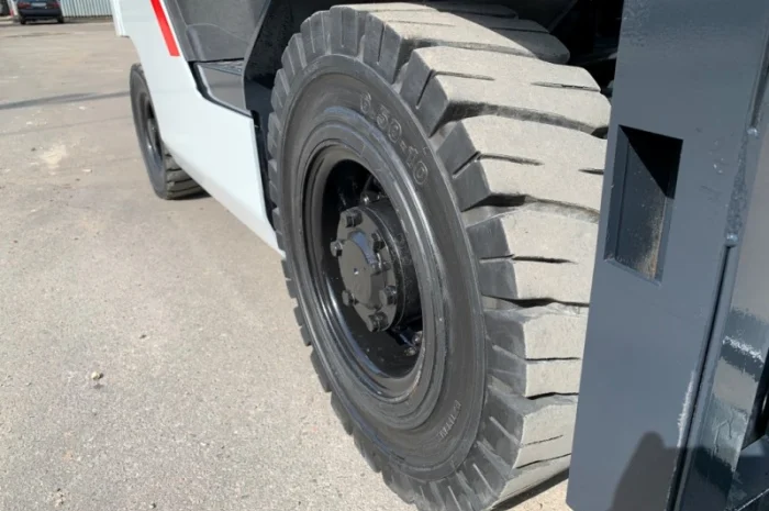 Газ-бензиновий вилочний автонавантажувач TCM. Модель: FGE15T15. 2018 року випуску- фото № 8