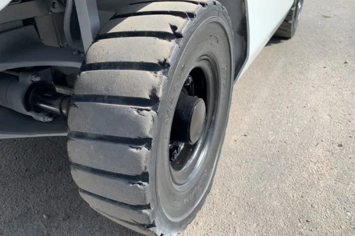 Газ-бензиновий вилочний автонавантажувач TCM. Модель: FGE15T15. 2018 року випуску- фото № 11