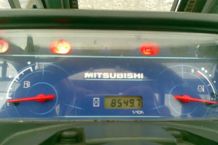 Вилочный бензиновый погрузчик Mitsubishi KFG18T-KF2D на 1 тонну- фото № 7