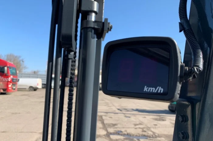 Вилочний навантажувач Mitsubishi KFGE15T-KF34 з бiчним зсувом- фото № 7