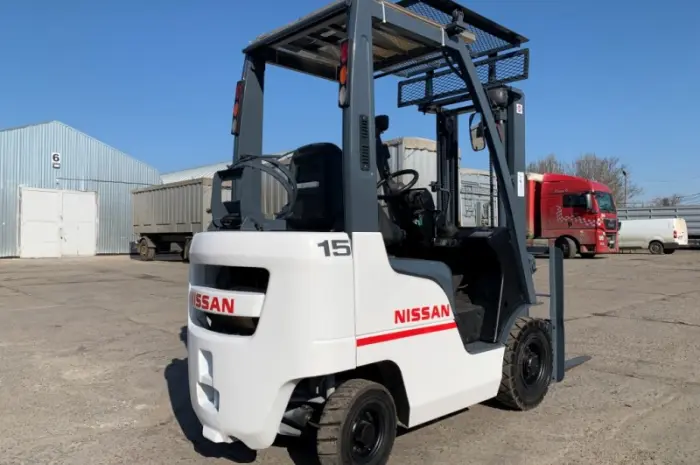 Вилочний навантажувач Nissan P1F1A15D газ-бензиновий- фото № 3