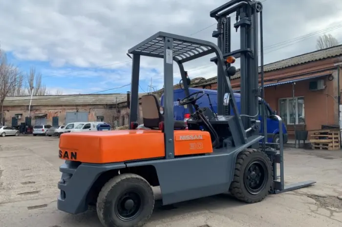 Вилочний навантажувач Nissan PGF02M30 на 3 тонни з сайд-шифтом- фото № 5