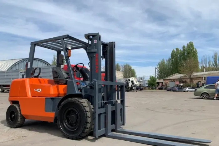 Вилочний навантажувач Nissan F04B40T-F29C на 4.5 тонни- фото № 8