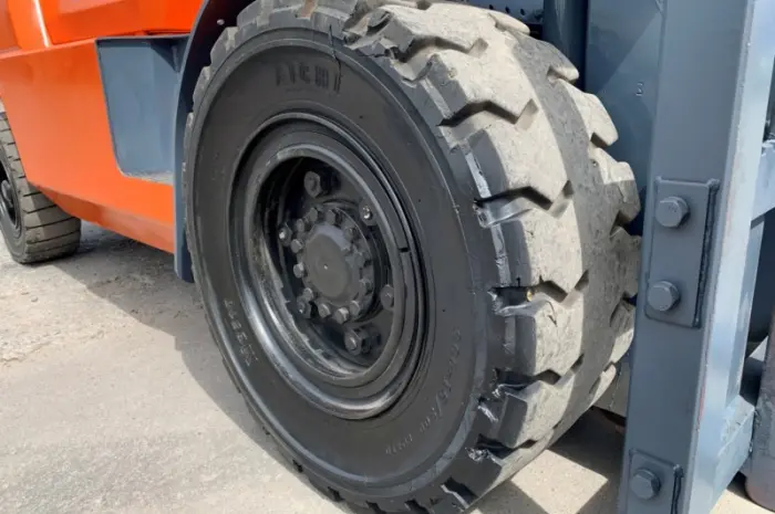 Вилочний навантажувач Nissan F04B40T-F29C на 4.5 тонни- фото № 9
