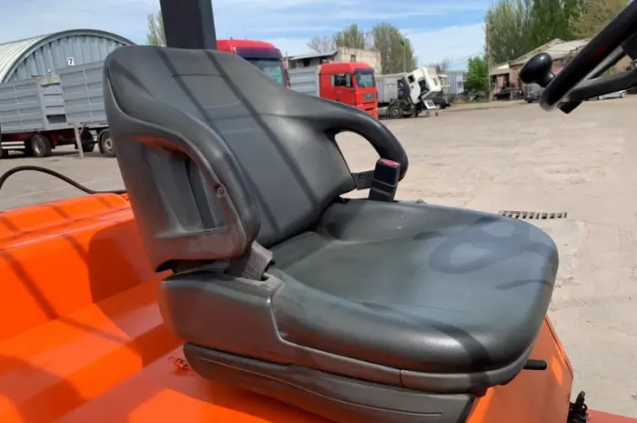 Вилочний навантажувач Nissan F04B40T-F29C на 4.5 тонни- фото № 10