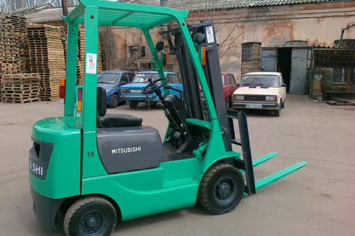 Вилочный дизельный автопогрузчик Mitsubishi на 1.5 тонны- фото № 6