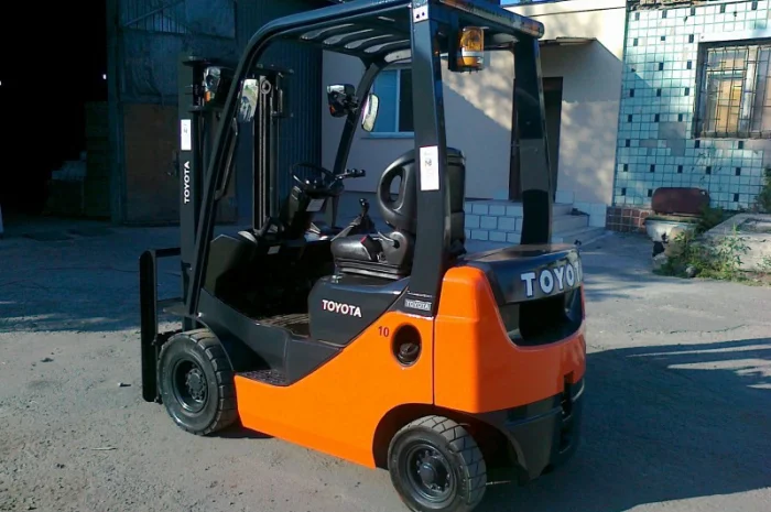 Вилочный погрузчик тойота 8 серии на 1 тонну- фото № 7