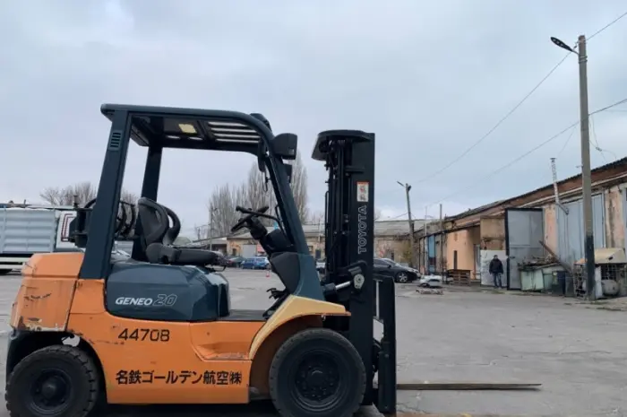 Автонавантажувач вилковий Toyota, вагонник, з бічним зміщенням- фото № 4