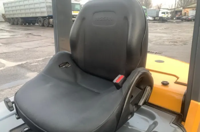Вилочний погрузчик Nissan P1F2A25J на новій гумі пневмо, з напрацюванням 4318 мотогодин- фото № 6