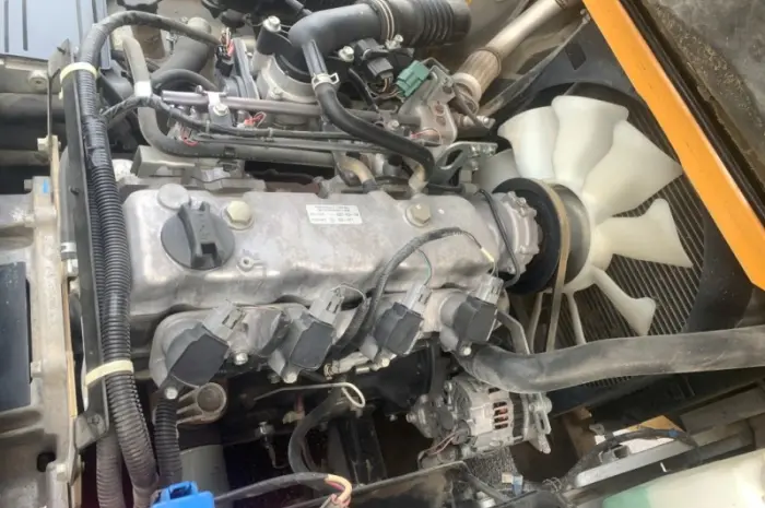 Вилочний погрузчик Nissan P1F2A25J на новій гумі пневмо, з напрацюванням 4318 мотогодин- фото № 9
