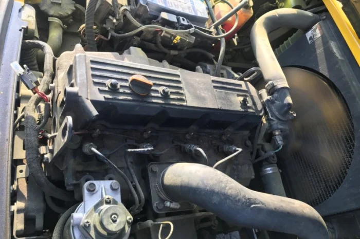 Вилочный погрузчик Hyster с мачтой триплекс и боковым смещением- фото № 8