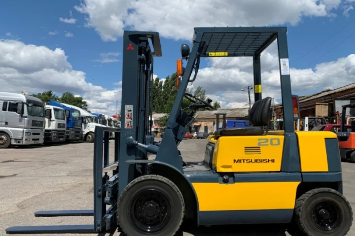 Погрузчик/навантажувач Mitsubishi с боковым смещением- фото № 3