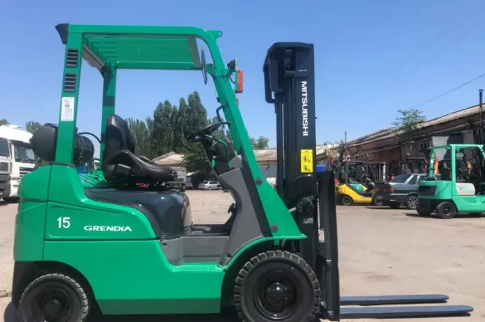 Газовый вилочный автопогрузчик Mitsubishi грузоподъёмностью 1.5 тонны- фото № 12