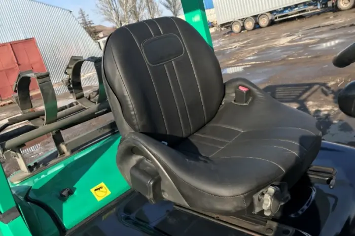 Вилочный газ-бензиновый автопогрузчик Митсубиши с ротатором- фото № 8