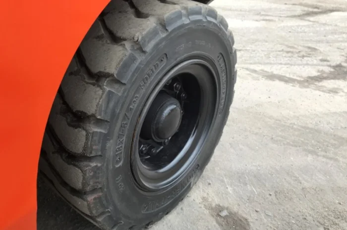 Вилочный автопогрузчик Toyota 02-8FGK20 компакт-модель- фото № 10