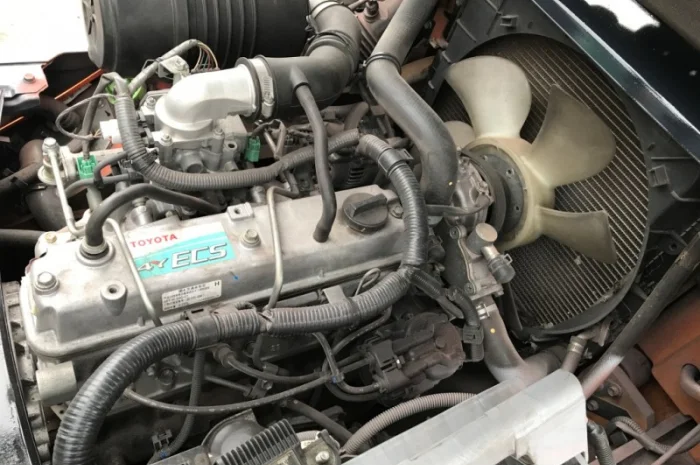 Вилочный автопогрузчик Toyota 02-8FGK20 компакт-модель- фото № 6