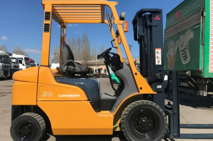 Бензиновый автопогрузчик Mitsubishi FGE20D-F17D с боковым смещением- фото № 5
