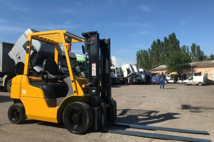 Вилочный погрузчик Mitsubishi FGE20T-F17D с секцией гидравлики для подключения навесного- фото № 1
