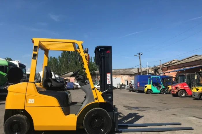 Вилочный погрузчик Mitsubishi FGE20T-F17D с секцией гидравлики для подключения навесного- фото № 5