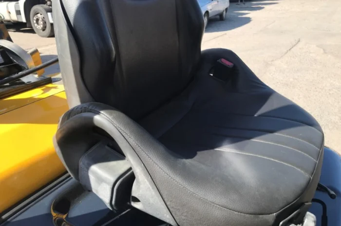 Вилочный погрузчик Mitsubishi FGE20T-F17D с секцией гидравлики для подключения навесного- фото № 7